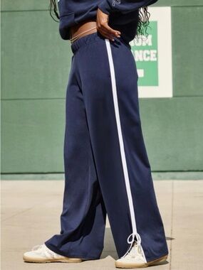 Hollister Women's Blue Gilly Hicks Active Side Bow Baggy Pants